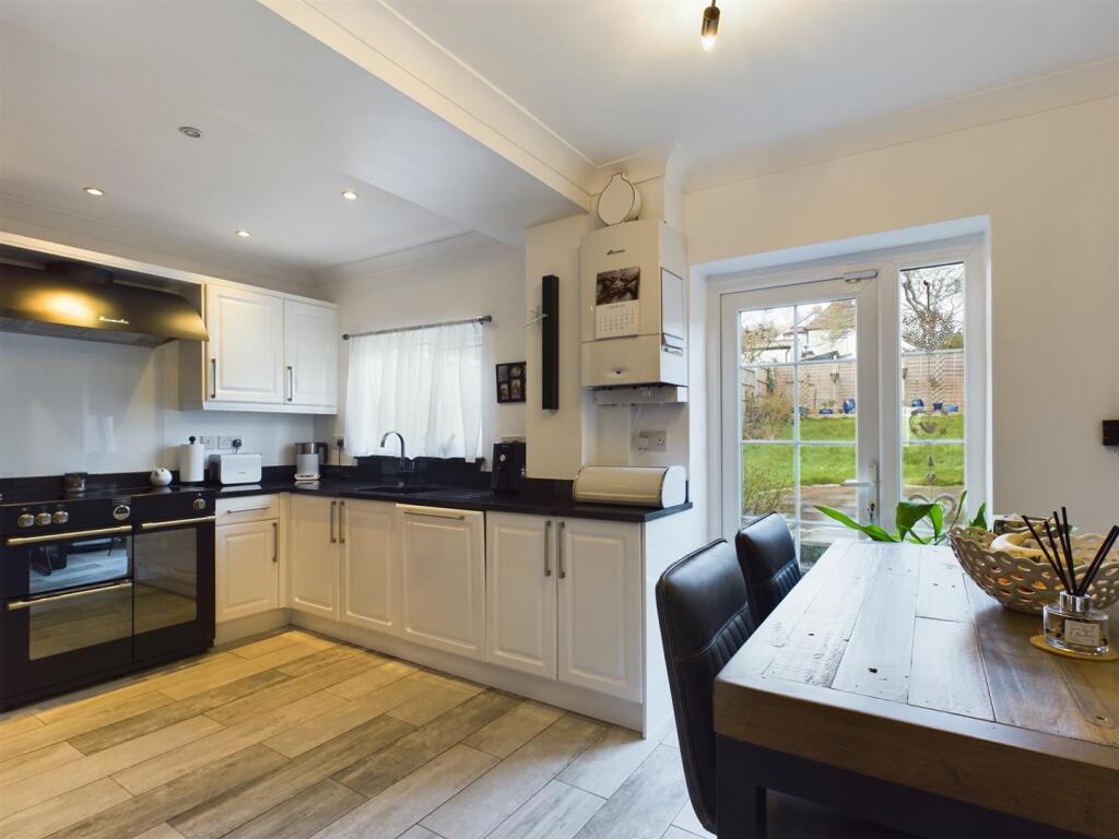 Additional property image - St. Andrews Road, Coulsdon