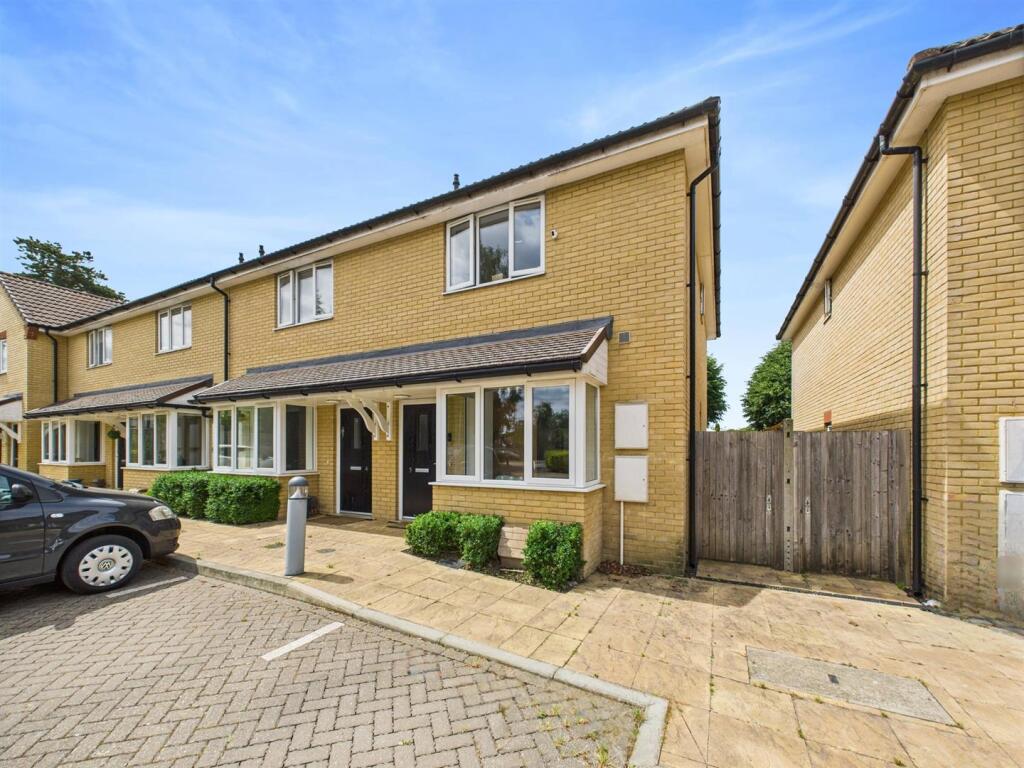 Main image of property: Ninehams Gardens, Caterham