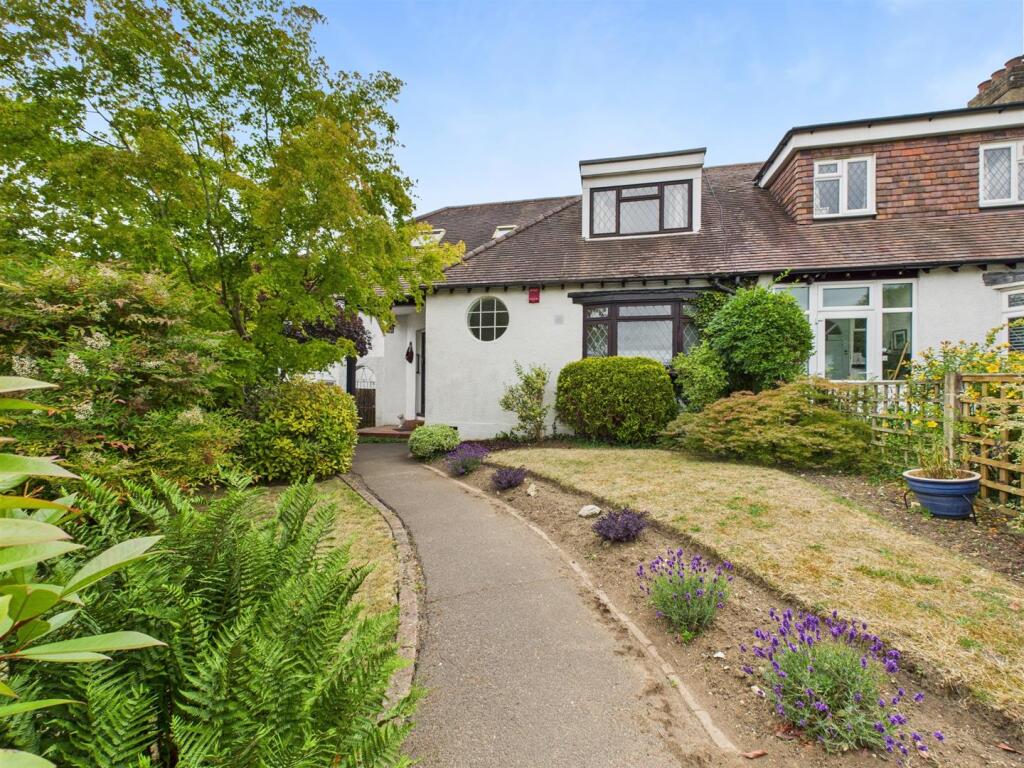 Main image of property: Stoats Nest Road, Coulsdon