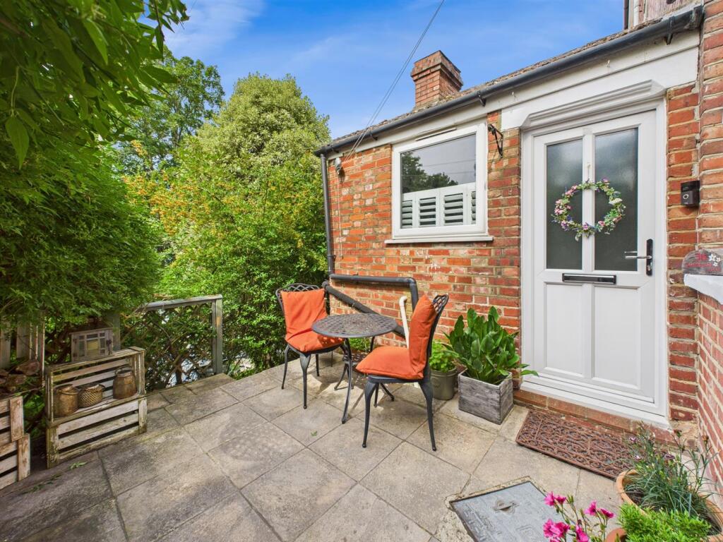 Main image of property: Farningham Road, Caterham