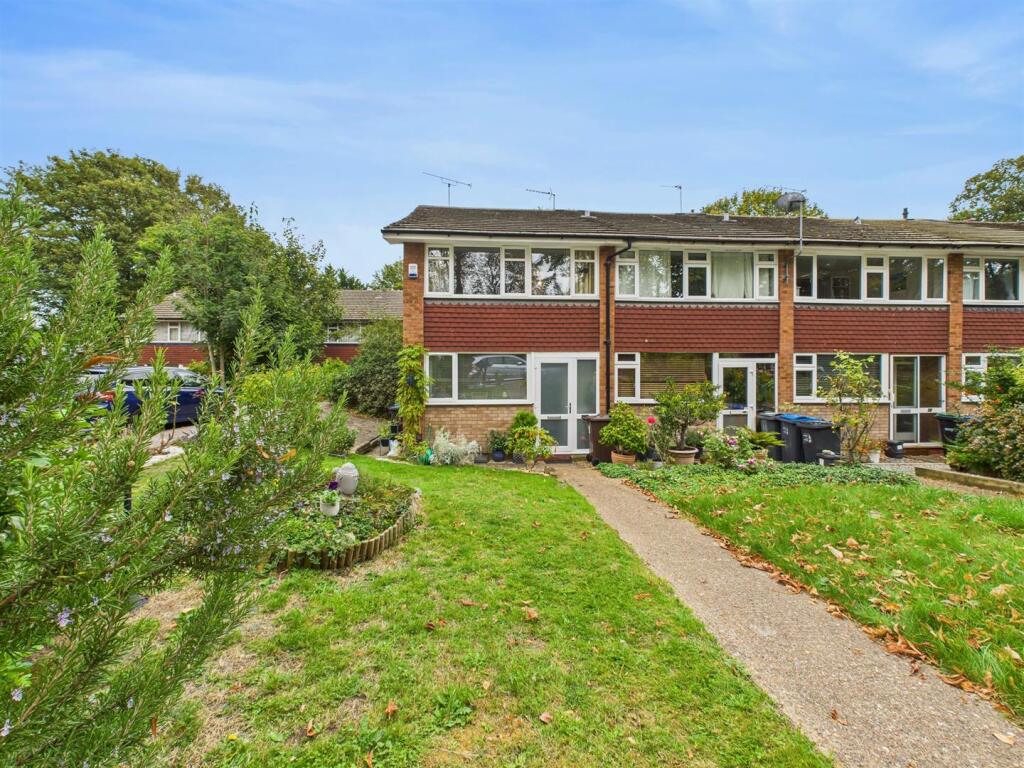 Main image of property: Vauxhall Gardens, South Croydon