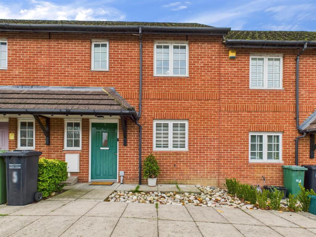 Main image of property: Cherrytrees, Coulsdon