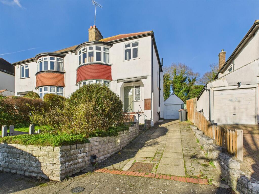 Main image of property: Clifton Road, Coulsdon