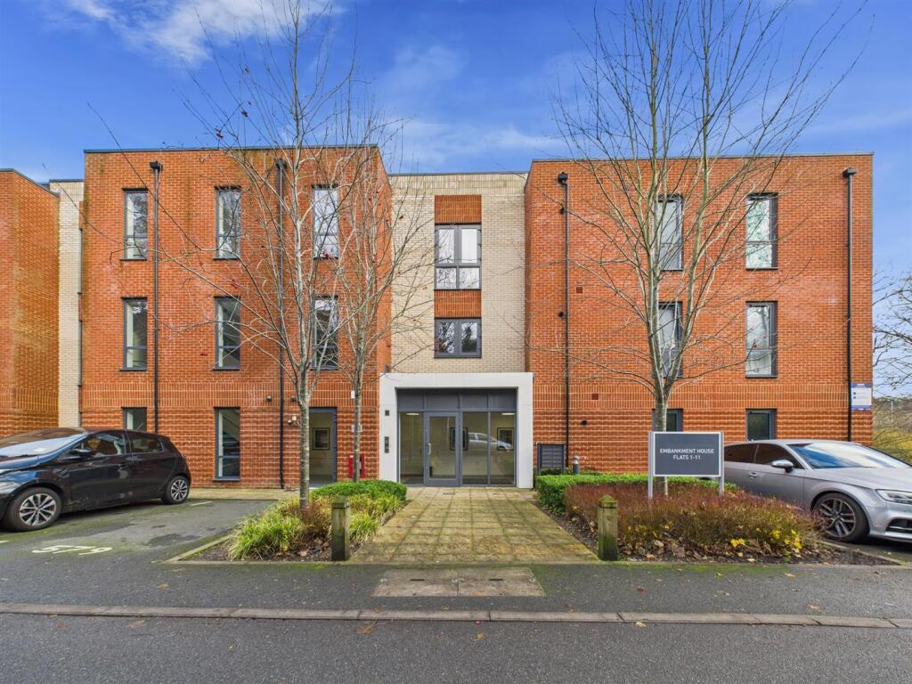 Main image of property: Iron Railway Close, Coulsdon