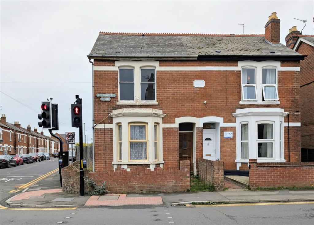 Main image of property: Tredworth Road, Gloucester