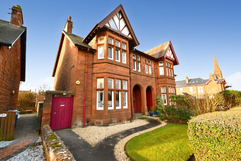 2 bedroom ground floor flat for sale in 6A Bentinck Drive, Troon, KA10