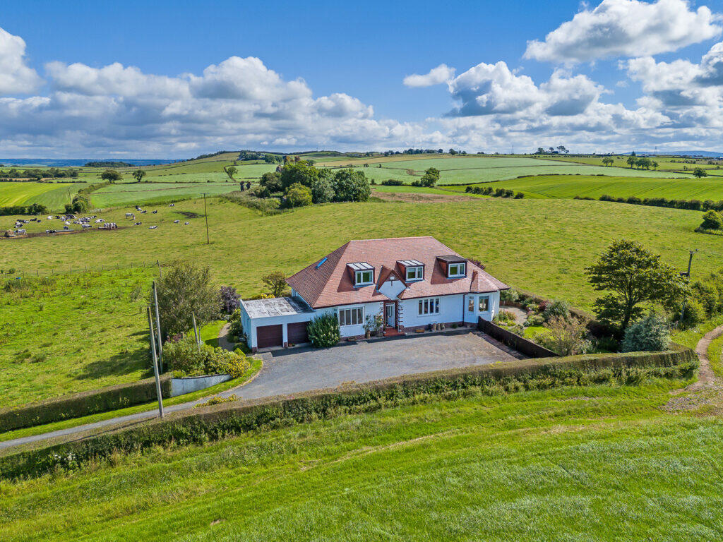 Main image of property: Craigend Cottage, Craigie Mains Farm, Symington, KA1 5PG