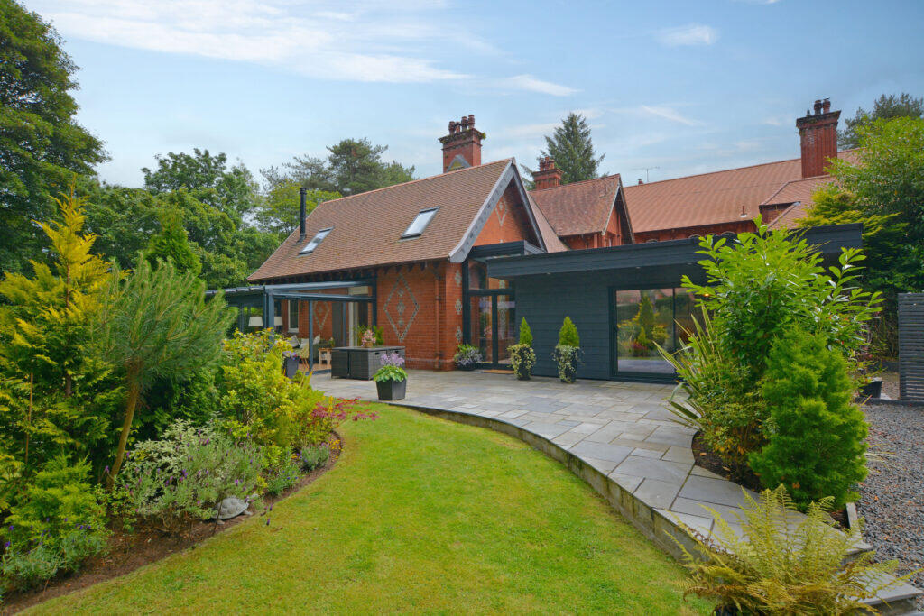 Main image of property: 39 Southwood Road, Troon, KA10 7EL