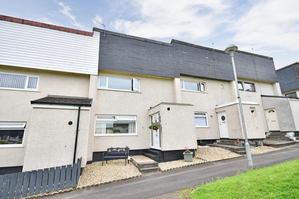 Main image of property: 21 Lainshaw, Kilwinning, KA13 6ND