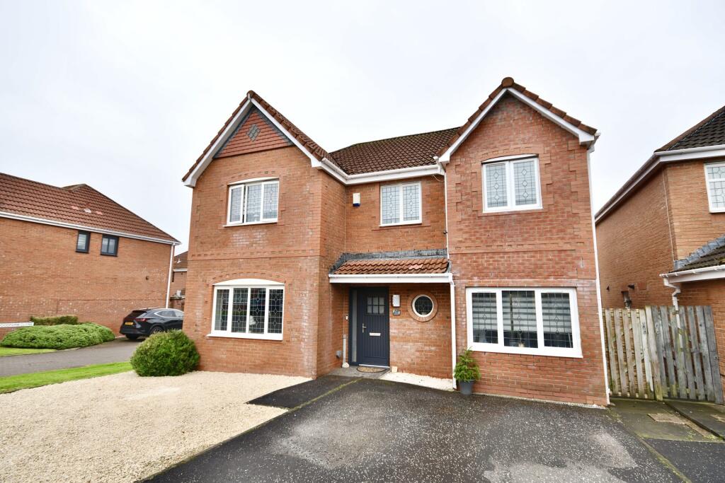 Main image of property: 63 Mountcastle Wynd, Kilwinning, KA13 6DH
