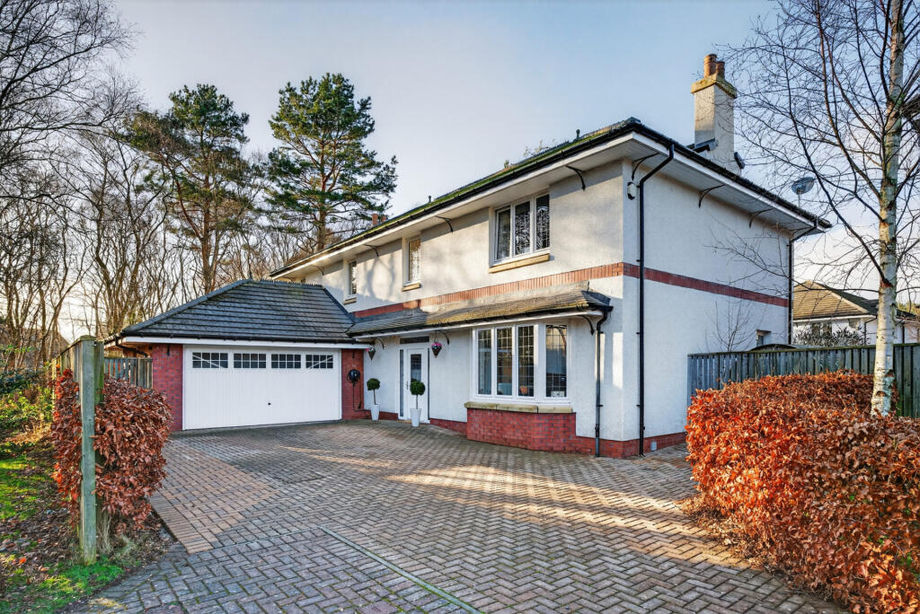 Main image of property: 25 Braemore Wood, Troon, KA10 7FN