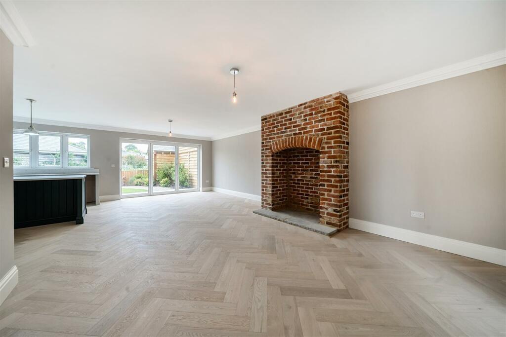 Additional property image - Roebuck Court, Off Southam Road, Priors Marston, CV47