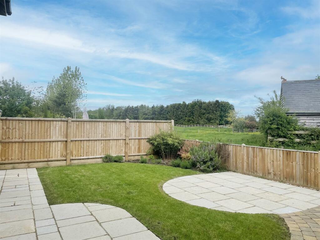 Additional property image - Roebuck Court, Off Southam Road, Priors Marston, CV47