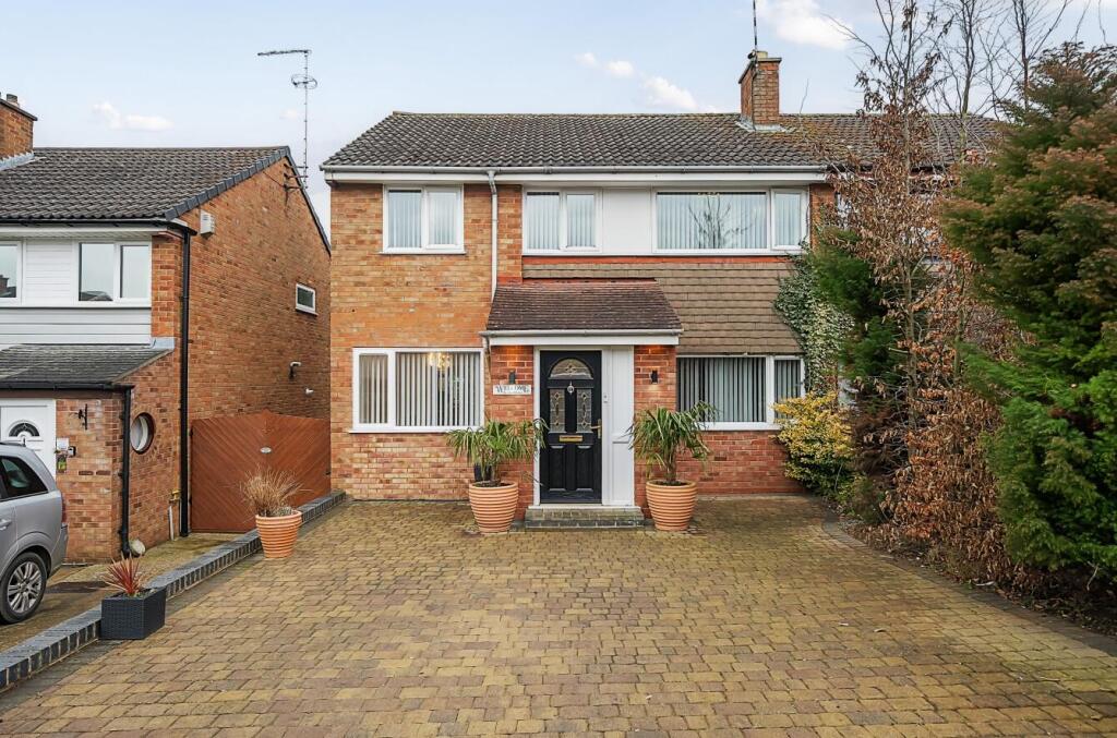 Main image of property: Sunningdale Drive, Daventry, NN11