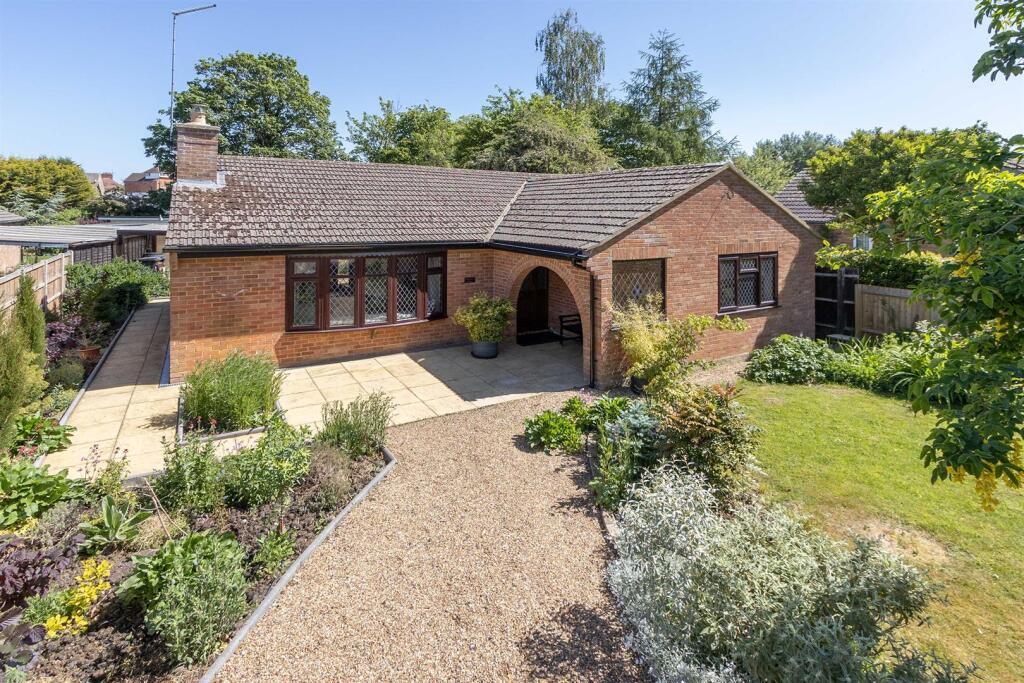 Main image of property: Pool Street, Woodford Halse, NN11