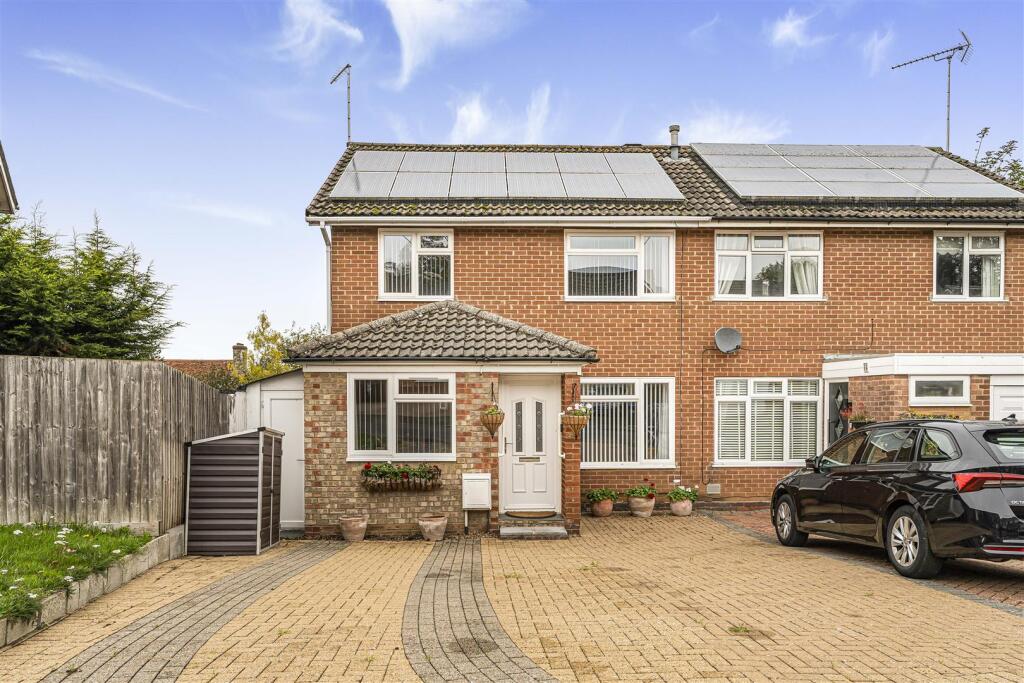Main image of property: Grenadier Road, Daventry, NN11