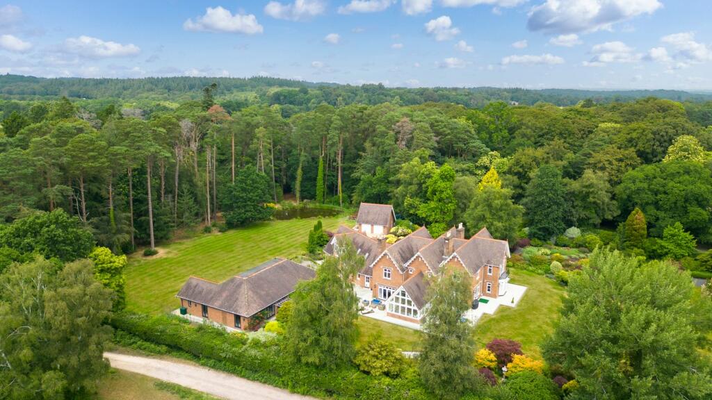 7 bedroom country house for sale in Emery Down, Lyndhurst, SO43