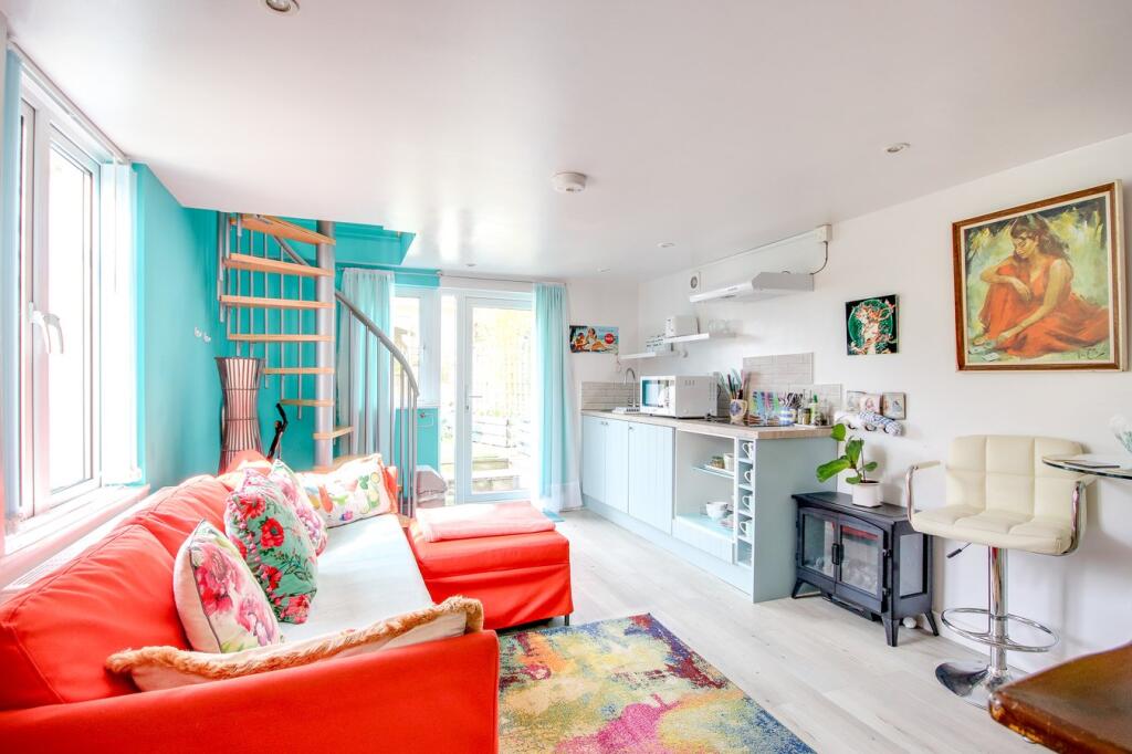 Additional property image - Bashley Cross Road, Bashley, New Milton, BH25