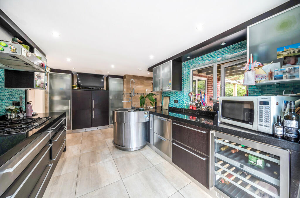 Additional property image - Dark Lane, Hinton, BH23