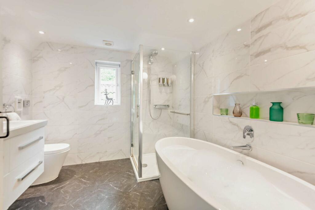 Additional property image - Castle Hill Lane, Burley, Ringwood, BH24