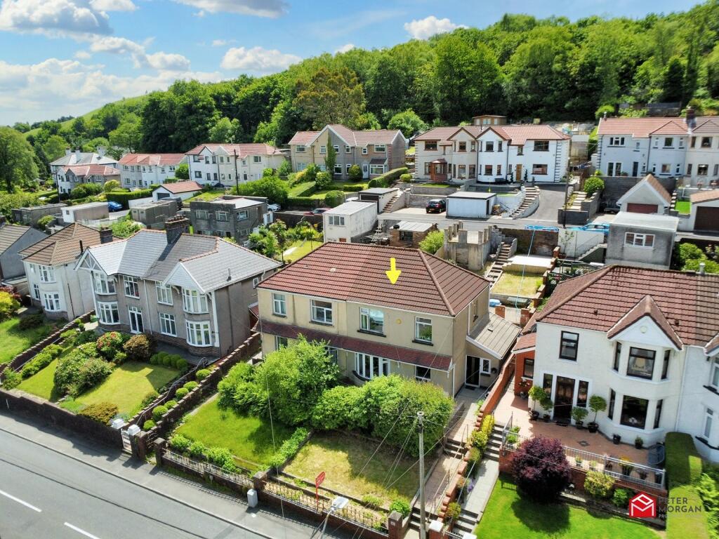 3 bedroom semidetached house for sale in Neath Road, Maesteg, Bridgend. CF34 9PH, CF34