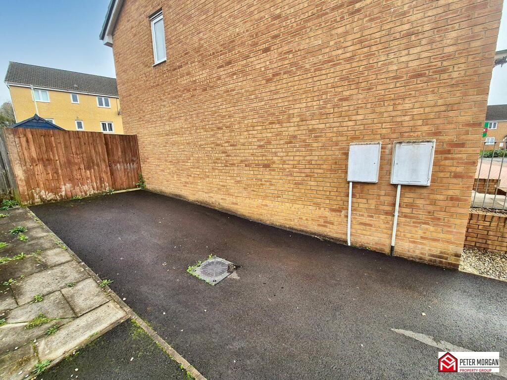 Additional property image - Heol Bryncethin, Sarn, Bridgend, Bridgend County. CF32 9GG
