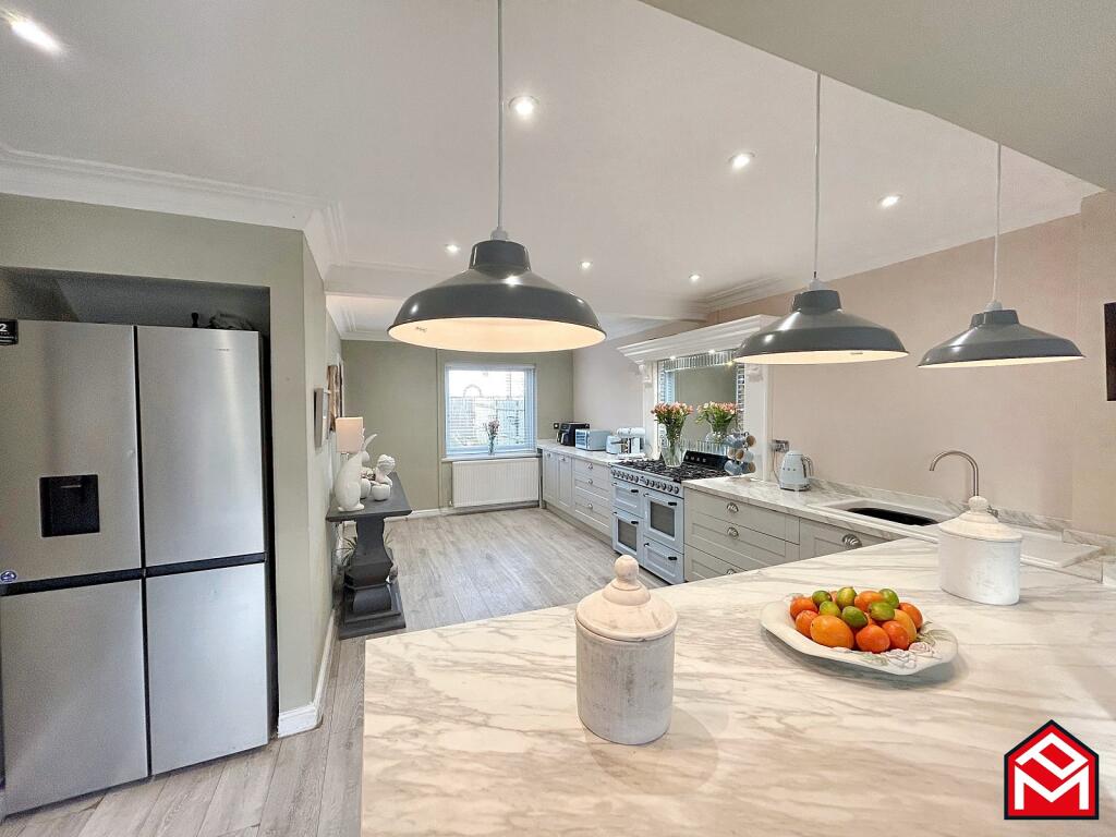 Additional property image - The Firs, Porthcawl, Bridgend County. CF36 5AX