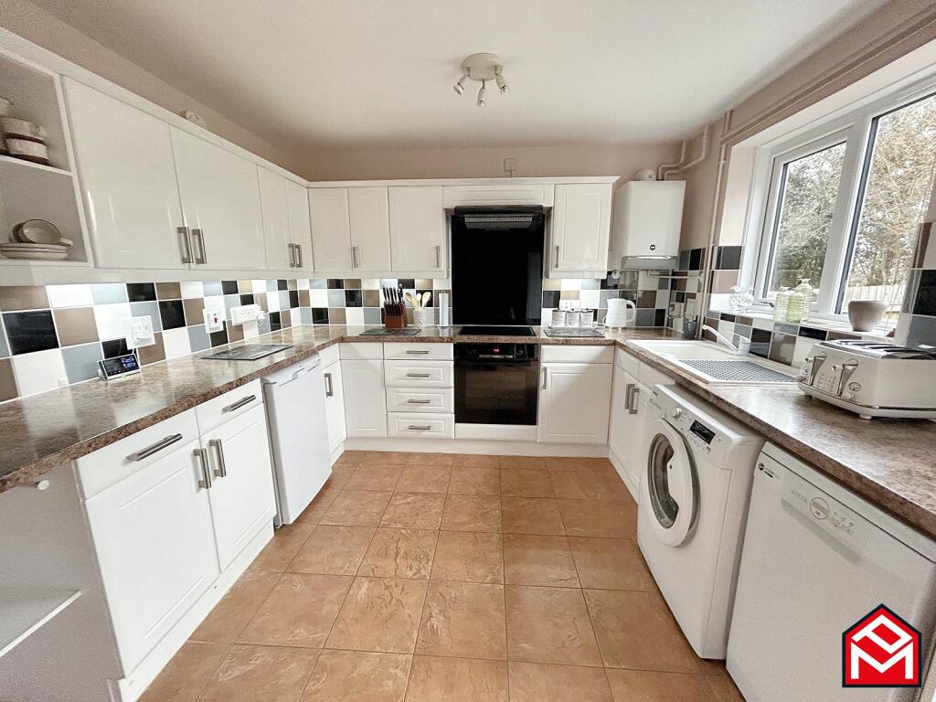 Additional property image - Rowans Lane, Bryncethin, Bridgend, Bridgend County. CF32 9LZ