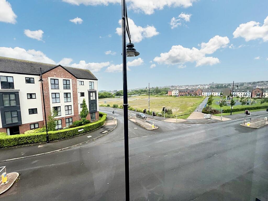 Additional property image - Heol Finch, Barry, CF62