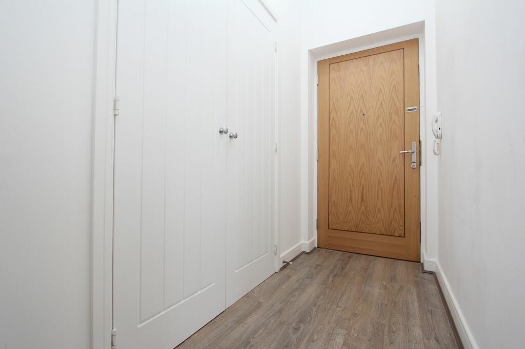 Additional property image - Heol Finch, Barry, CF62