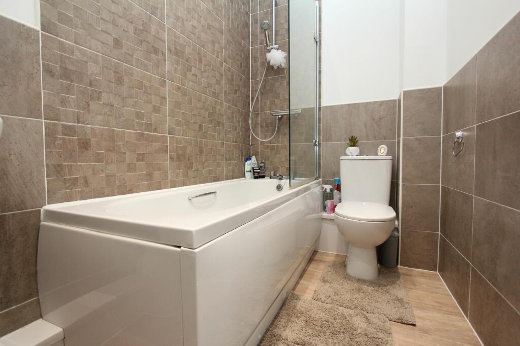 Additional property image - Heol Finch, Barry, CF62