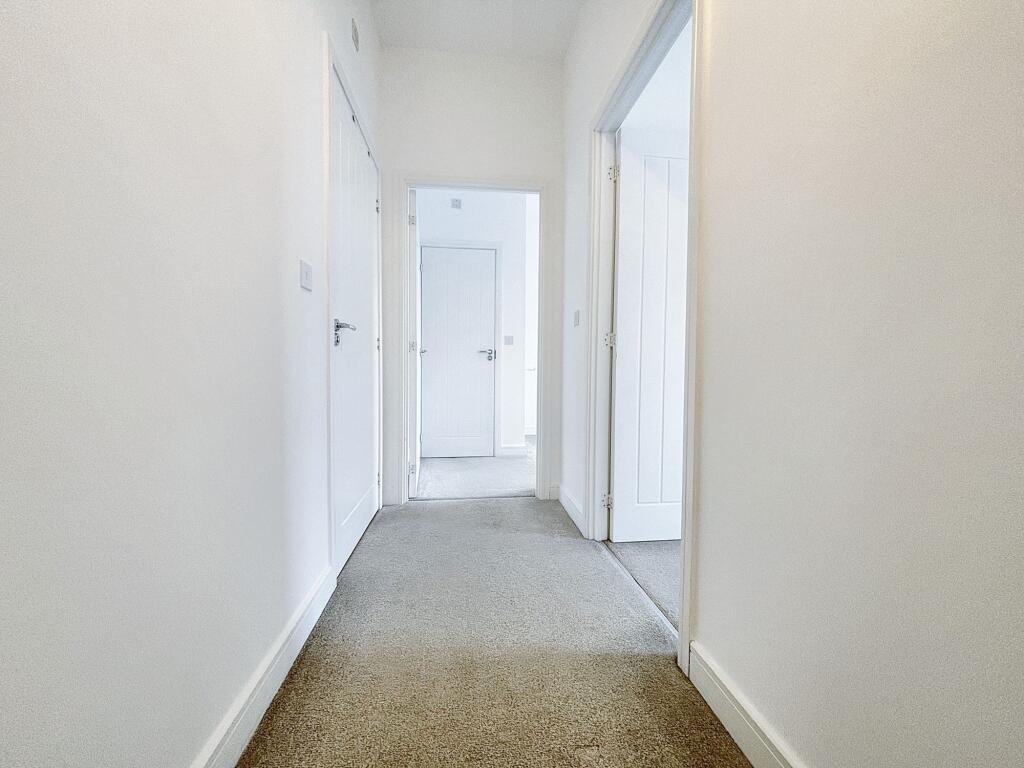 Additional property image - Heol Finch, Barry, CF62