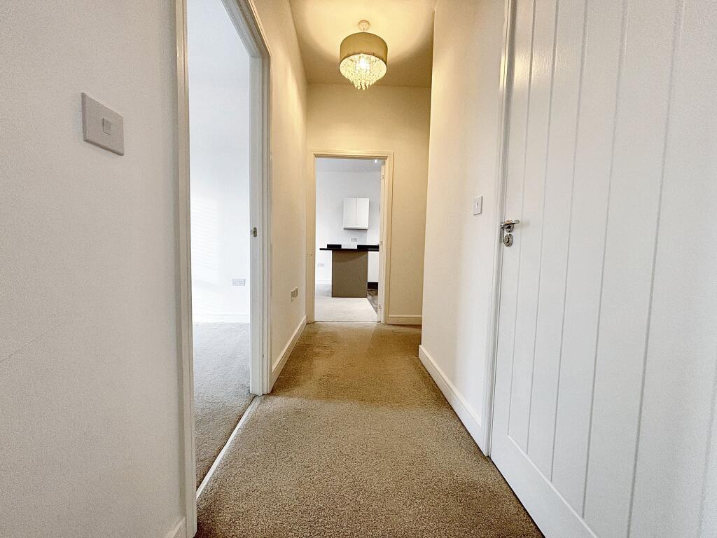 Additional property image - Heol Finch, Barry, CF62