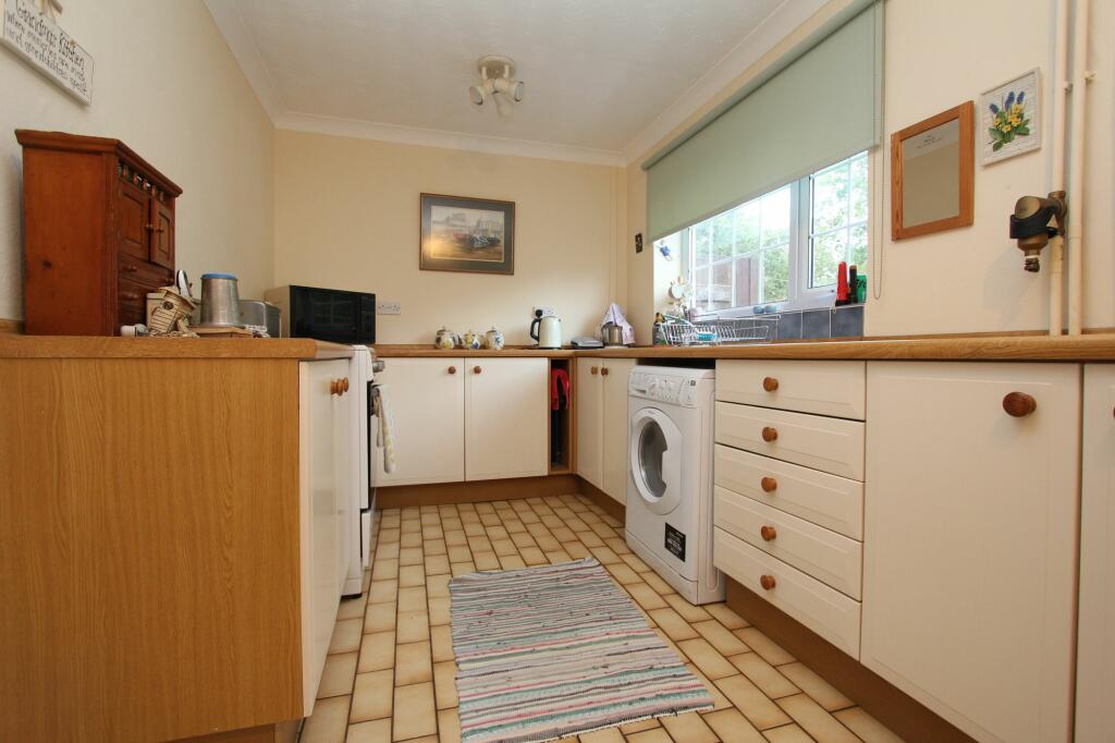 Additional property image - Westward Rise, Barry, CF62