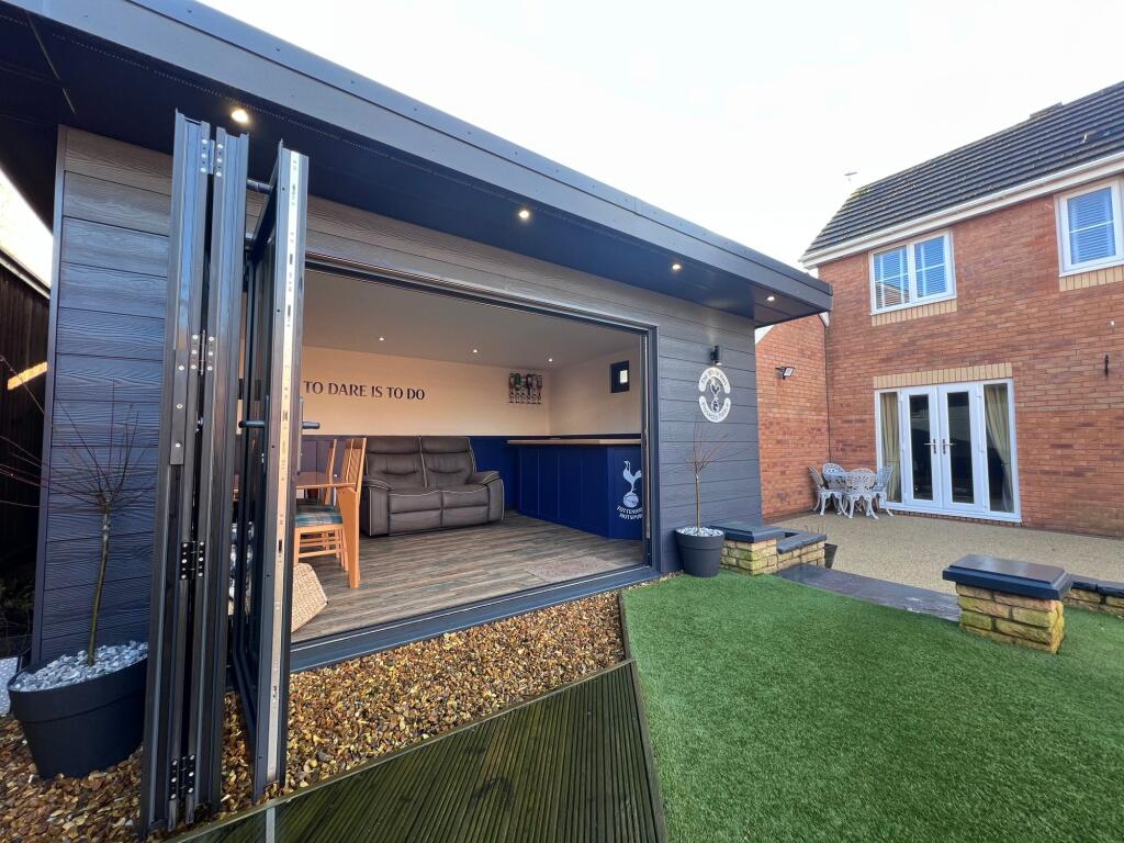 Additional property image - Lon Fferm Felin, Barry, CF62