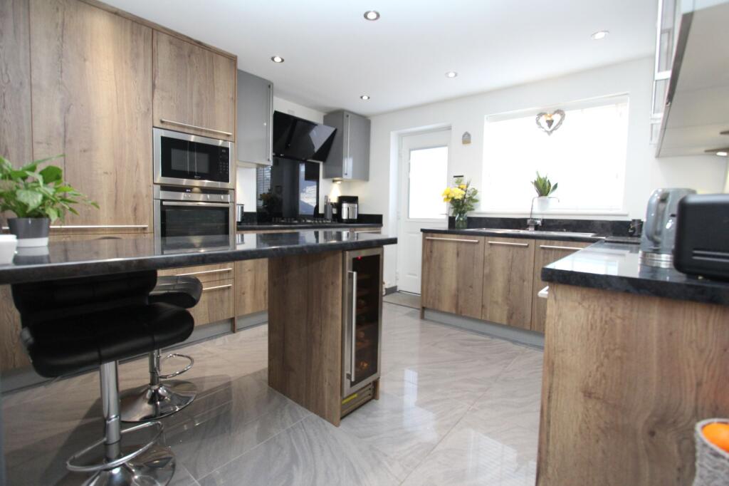 Additional property image - Lon Fferm Felin, Barry, CF62