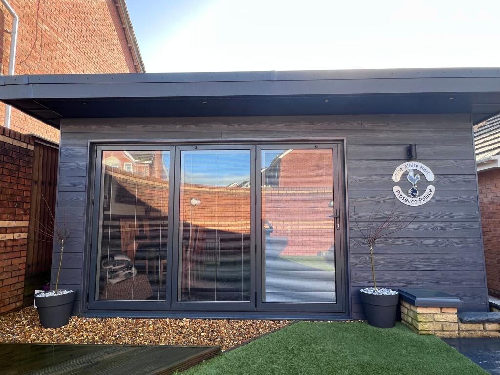 Additional property image - Lon Fferm Felin, Barry, CF62