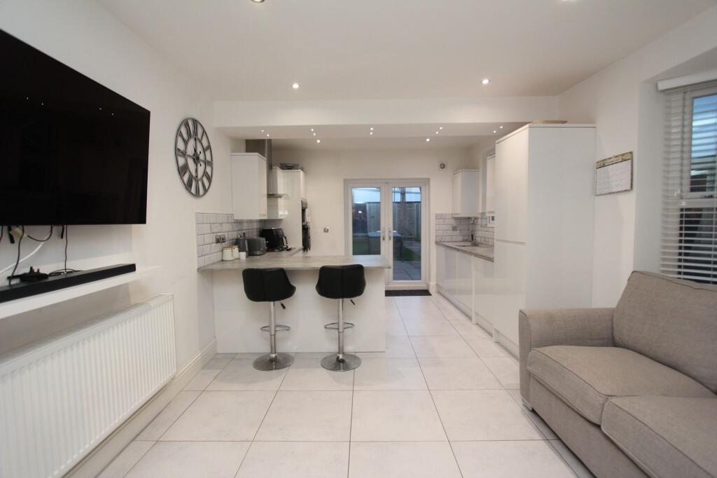 Additional property image - Court Road, Barry, CF63