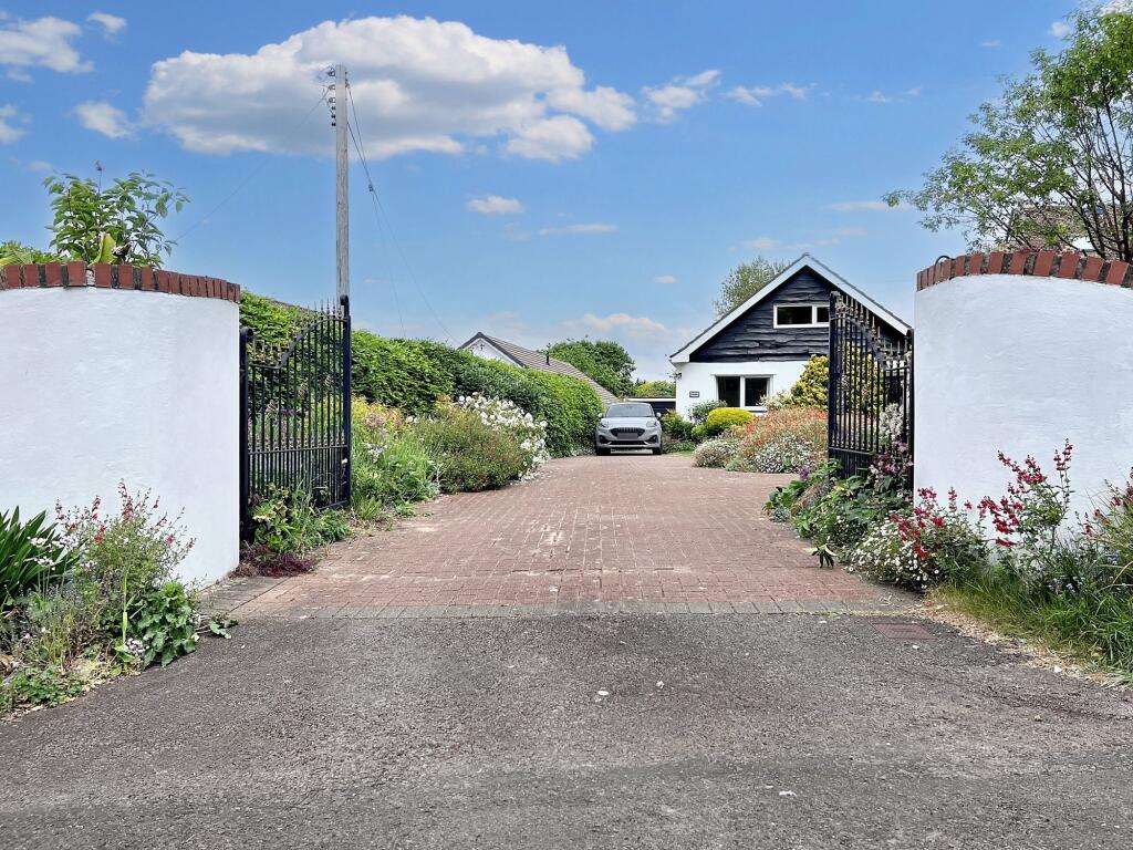 Main image of property: Highlight Lane, Barry, CF62