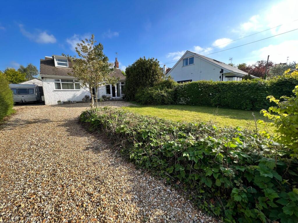 4 bedroom detached house for sale in Fontygary Road, Rhoose, CF62