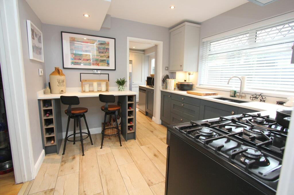 4 bedroom link detached house for sale in Channel Close, Rhoose, CF62