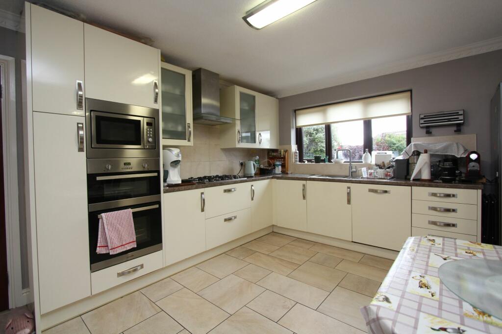 Additional property image - Jackson Close, Rhoose, CF62