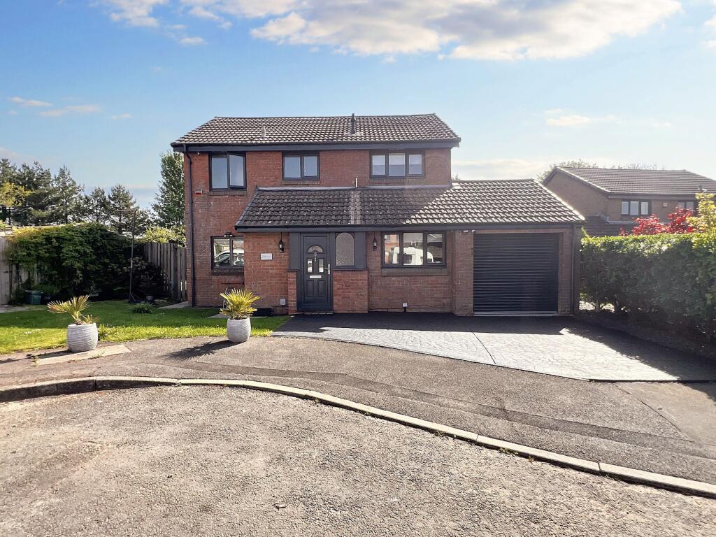Main image of property: Murlande Way, Rhoose, CF62 3HL