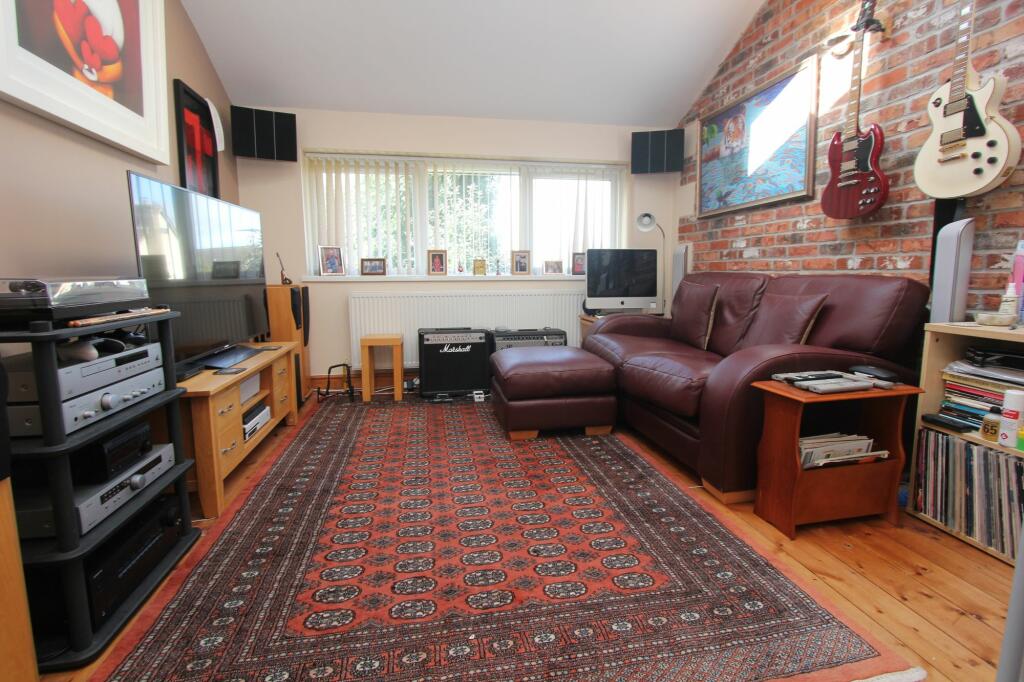 Additional property image - Lower Farm Court, Rhoose, CF62