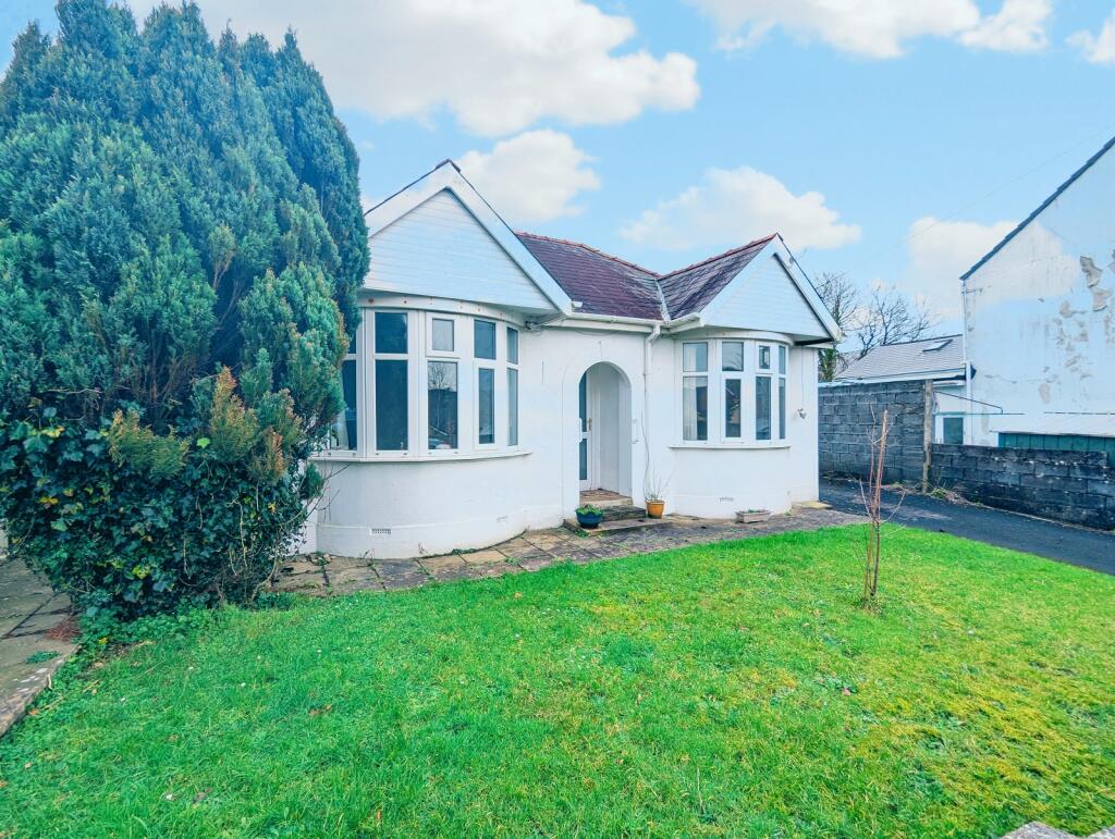 2 bedroom detached bungalow