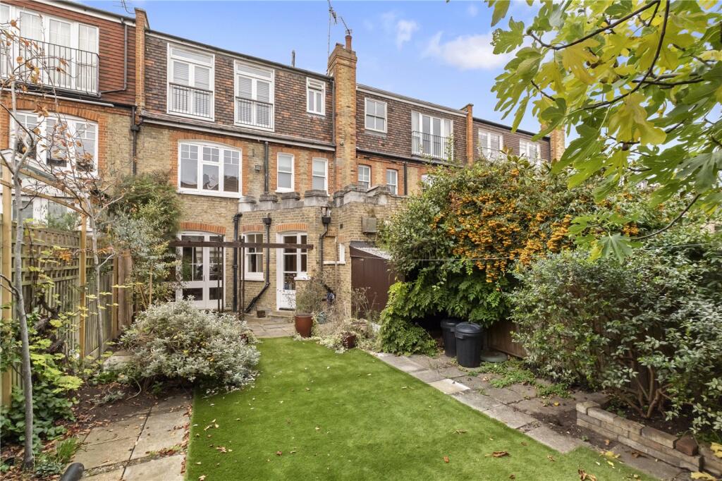 Main image of property: Byfeld Gardens, Barnes, London, SW13