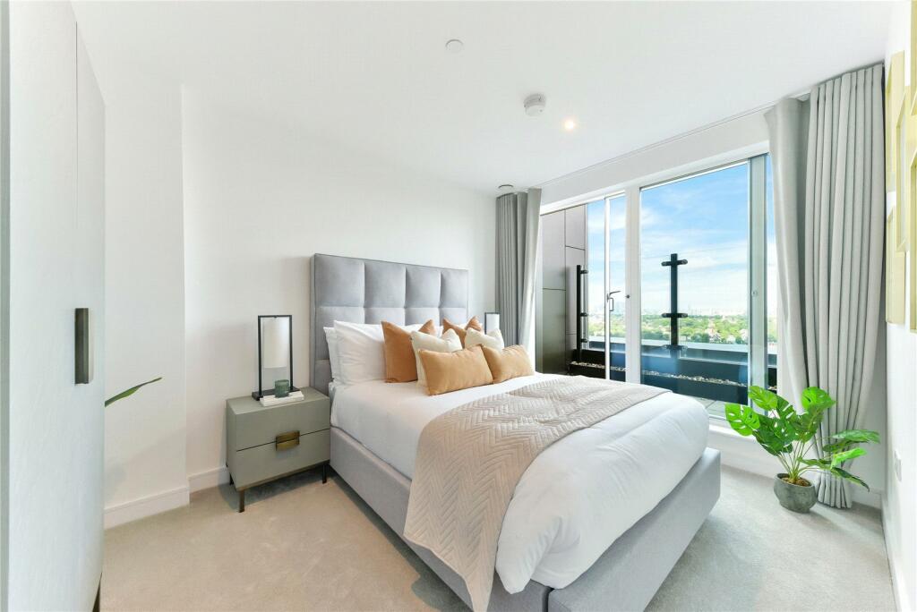 3 bedroom penthouse for sale in Birch House, 1 Pegler Square, Kidbrooke