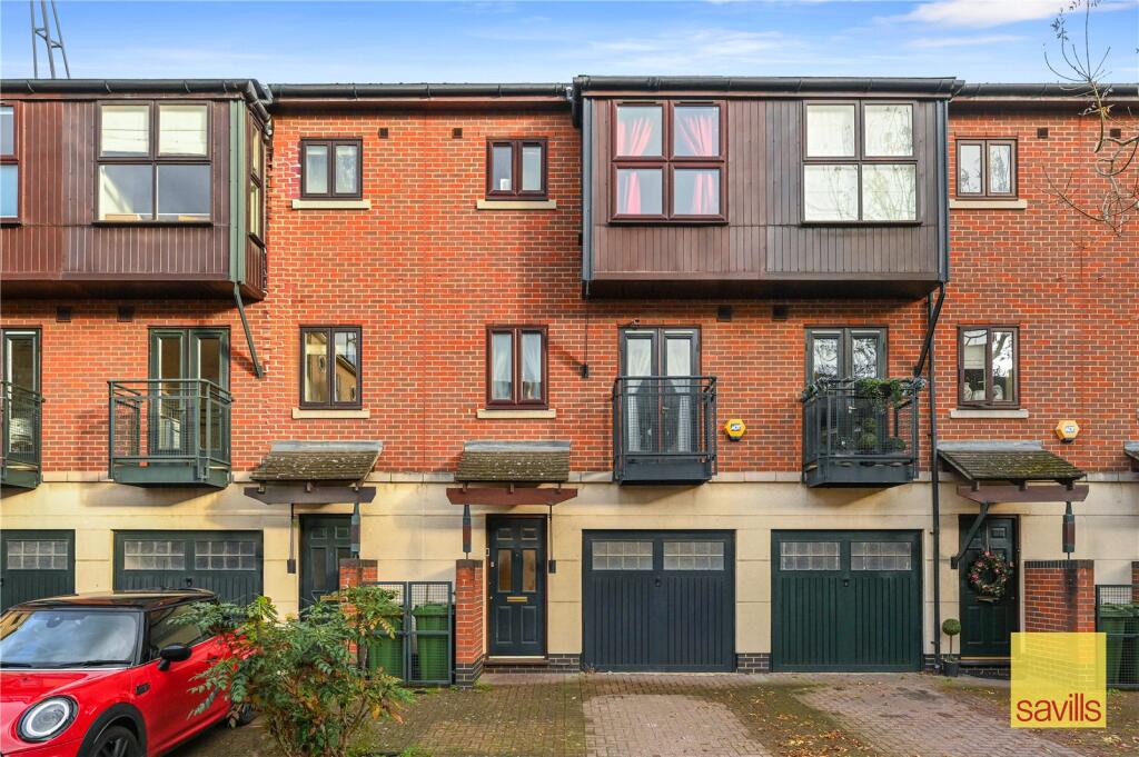 Main image of property: Fairfax Mews, Newham, London, E16
