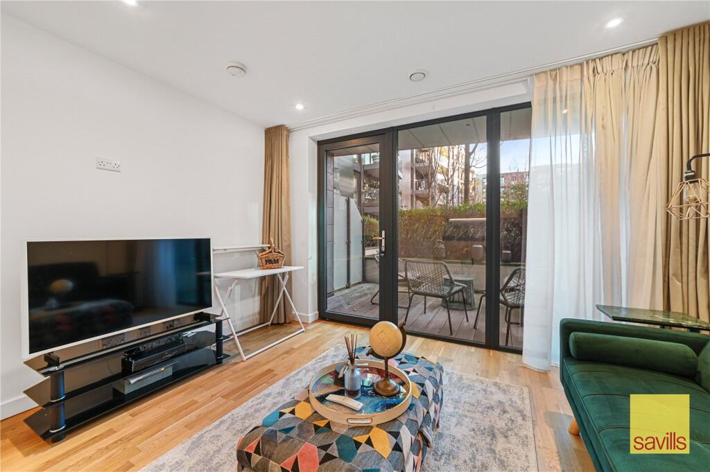 Main image of property: Hawthorne Crescent, London, SE10