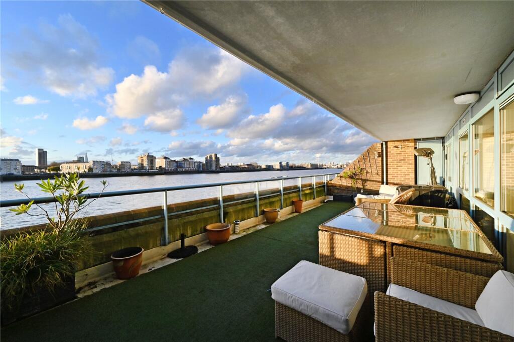 Main image of property: Arnhem Wharf, 2 Arnhem Place, Isle Of Dogs, London, E14